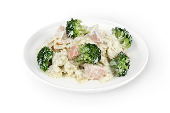 Паста с лососем и брокколи