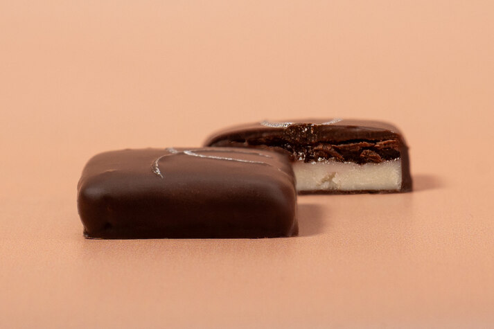 Конфета Клубника-кокос