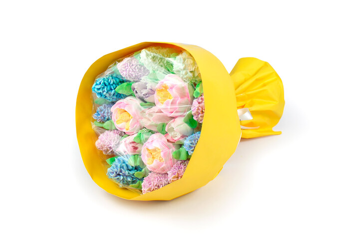 Букет из зефира Цветы с пионами Последний звонок