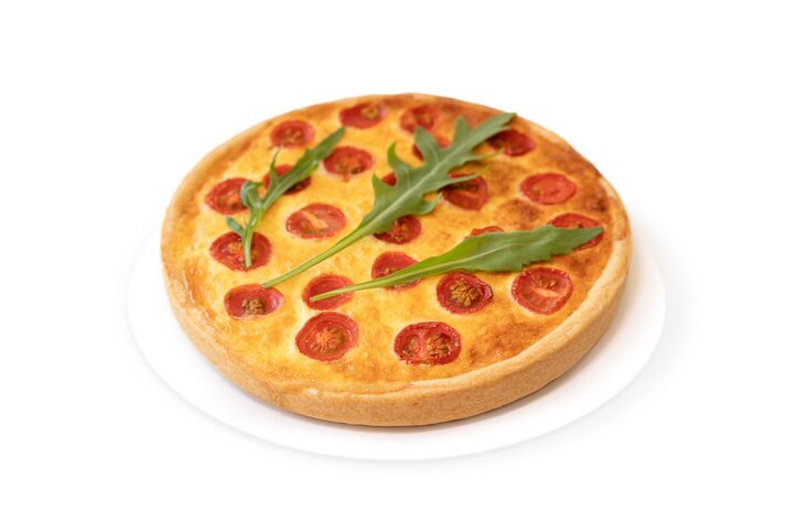 Киш из песочного теста с рыбой