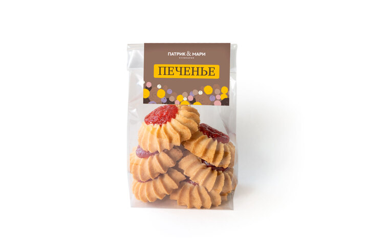 Печенье Курабье с клубничным джемом