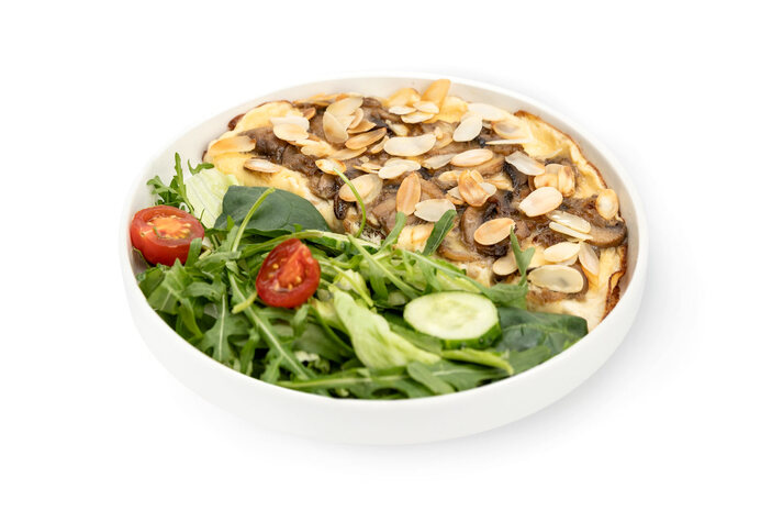 Омлет с шампиньонами на миндальном молоке