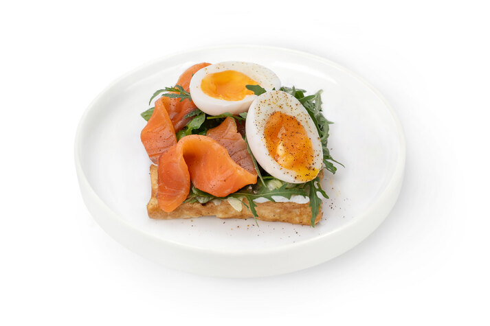 Вафли с лососем